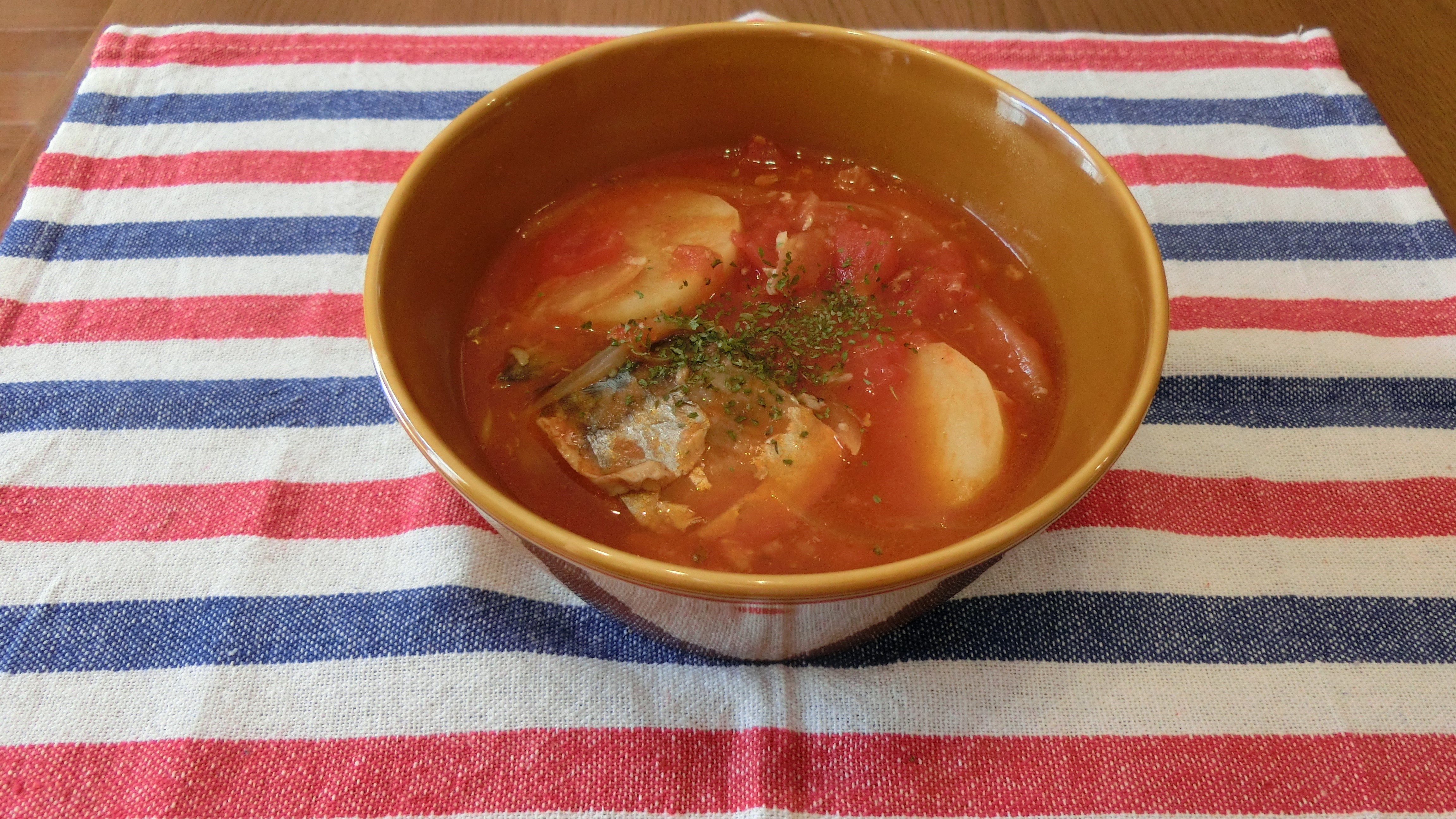   鯖缶のホットトマトスープ